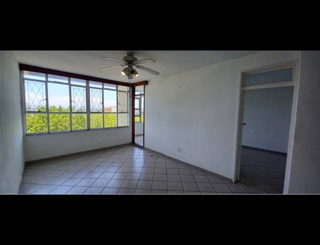 1.5 BEDROOM APARTMENT TO LET IN MORNINGSIDE